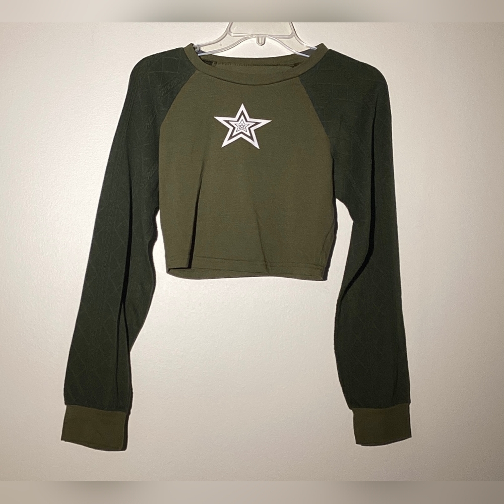 Romwe Girls Green Long Sweater Sleeve Short Waist Tee Shirt